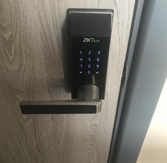 Четырехместный Номер Стандарт, The Lord Grey