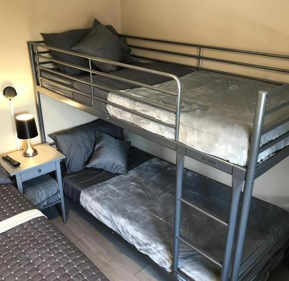 Четырехместный Номер Стандарт, The Lord Grey