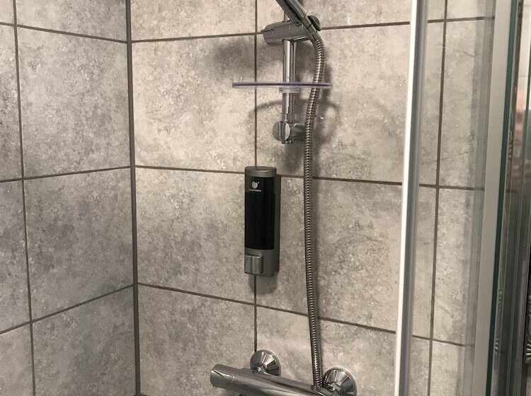 Четырехместный Номер Стандарт, The Lord Grey