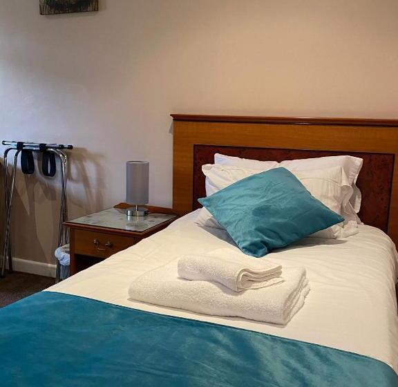 Номер Стандарт Индивидуальный, The Whistle And Flute