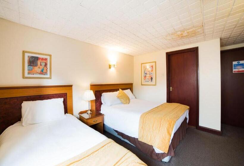 Номер Стандарт Трехместный, The Whistle And Flute