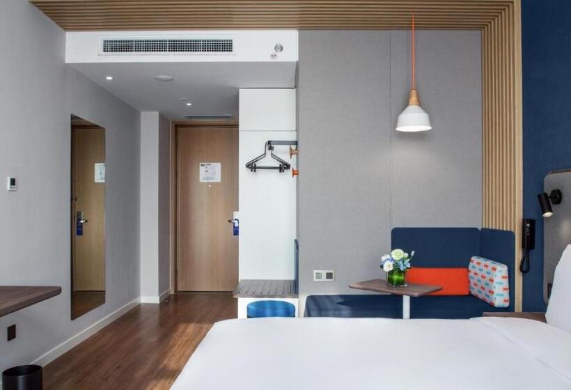 Quarto Premium, Holiday Inn Express Shanghai Hongqiao North, An Ihg