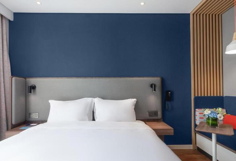 스탠다드 룸 킹사이즈 침대, Holiday Inn Express Shanghai Hongqiao North, An Ihg