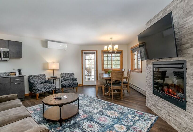 آپارتمان خانوادگی 2 خوابه, Grey Fox Inn