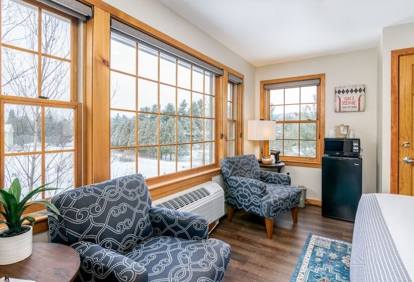 Romantic Room, Grey Fox Inn