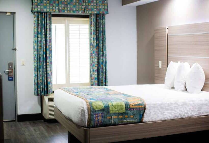 חדר סטנדרט מותאם לאדם עם מוגבלויות, Baymont By Wyndham Fort Walton Beach Mary Esther