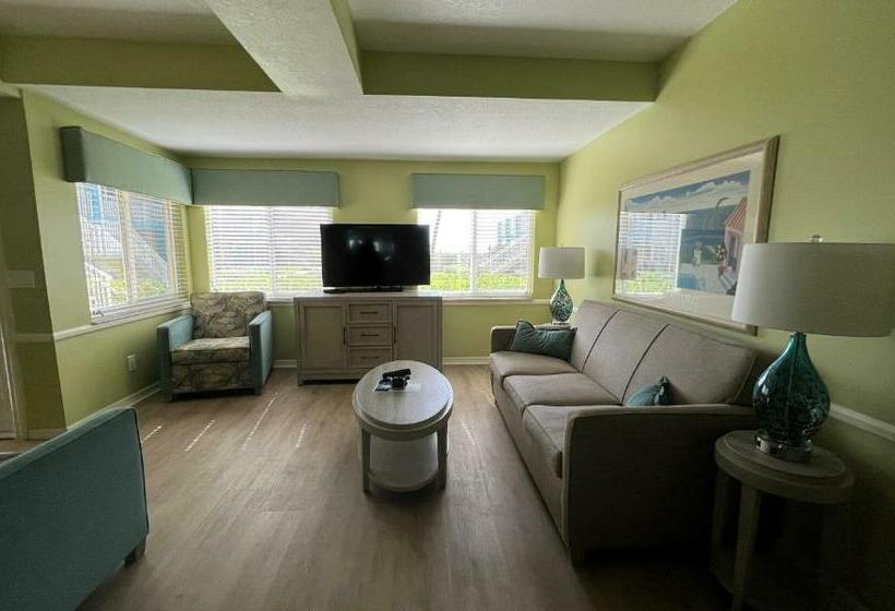 جناح, Gulfstream Manor