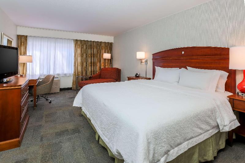 带大床的标准间, Hampton Inn Anchorage