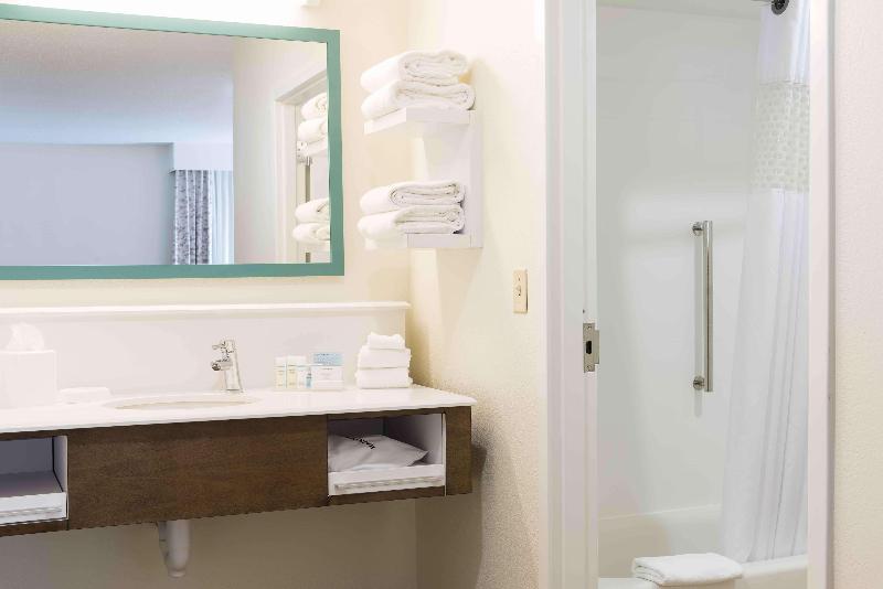 Люкс Кровать Кинг, Hampton Inn Grand Rapids North