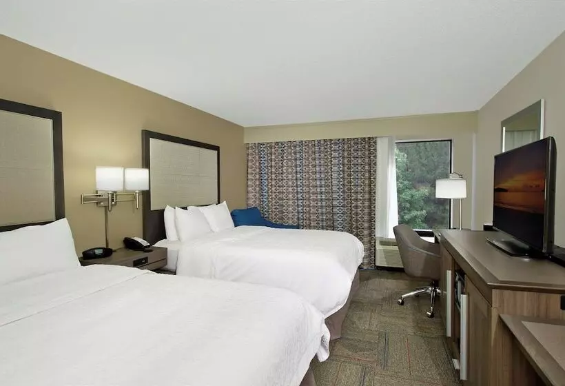 Standard-huone 2 Parivuodetta, Hampton Inn Madison