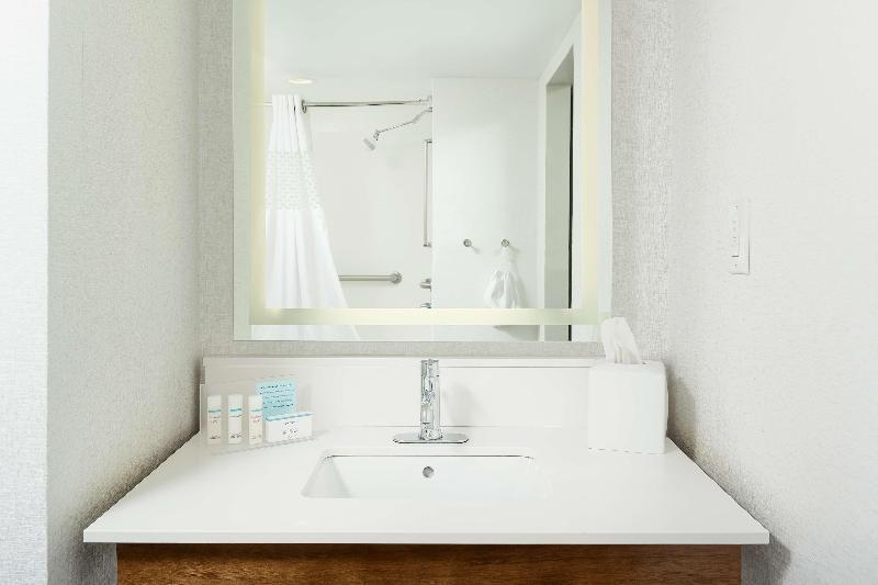 غرفة قياسية سرير كينج, Hampton Inn Oak Ridge Knoxville