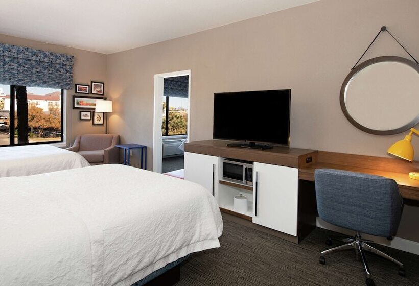 سوییت, Hampton Inn Phoenix Airport North