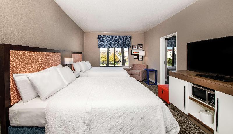 سوییت, Hampton Inn Phoenix Airport North