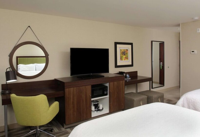 غرفة قياسية مطلّة علي النهر, Hampton Inn Richland/tricities