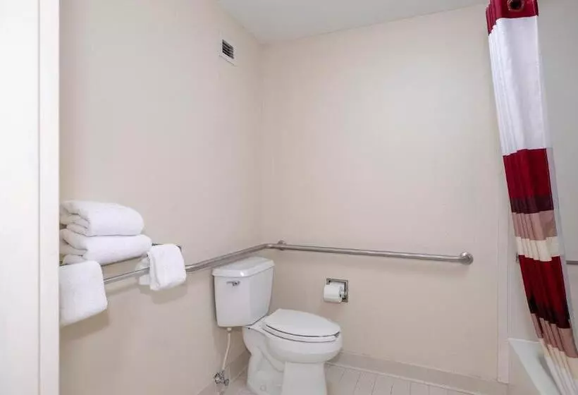 障害者適応デラックスルーム, Red Roof Inn Prattville