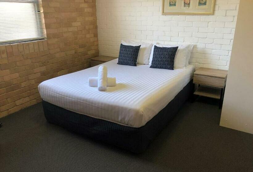 اتاق استاندارد, Hanbury Lodge