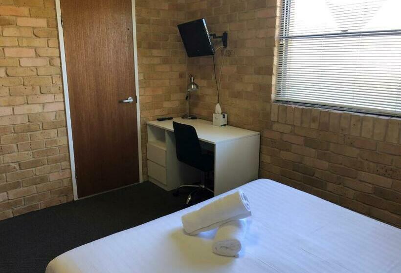 اتاق استاندارد, Hanbury Lodge