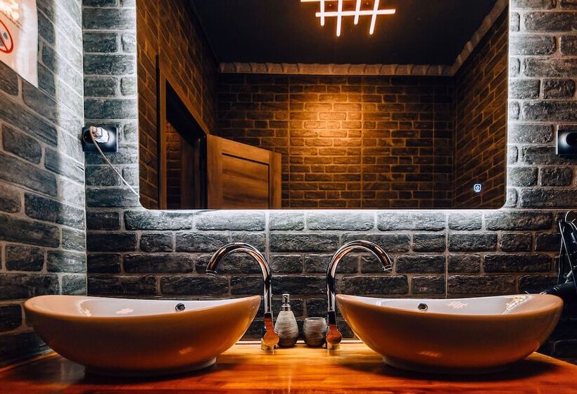 家庭间, Loft Hostel&apartments