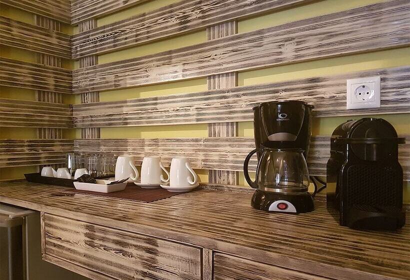 Chambre Triple Standard, Athina Résidence