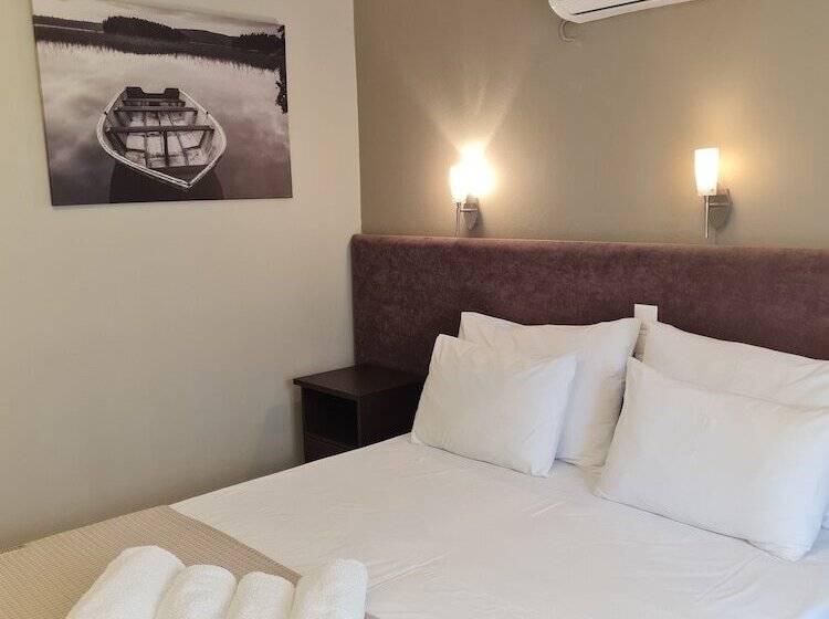 Chambre Basic, Athina Résidence