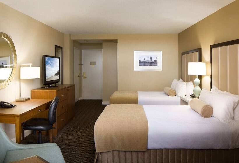 غرفه قياسيه سريرين مزدوجين, Doubletree By Hilton Hotel Jacksonville Riverfront