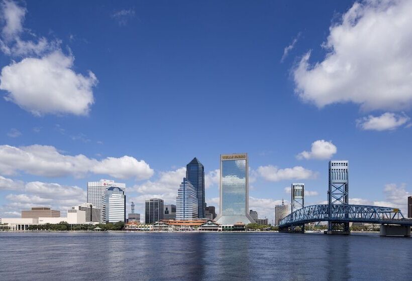 غرفه قياسيه سريرين مزدوجين, Doubletree By Hilton Hotel Jacksonville Riverfront