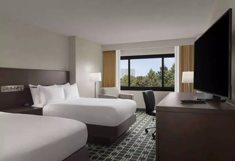 ２ダブルベッドのスタンダードルーム, Doubletree By Hilton Fort Lee   George Washington Bridge