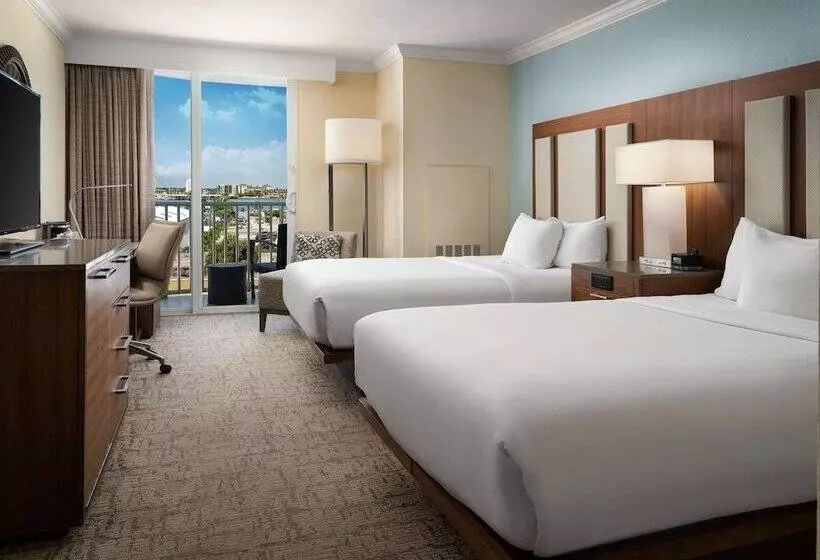 ２ダブルベッドのスタンダードルーム, Hilton Clearwater Beach Resort & Spa