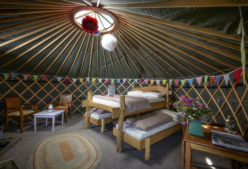 Standard Tent, Swinton Bivouac