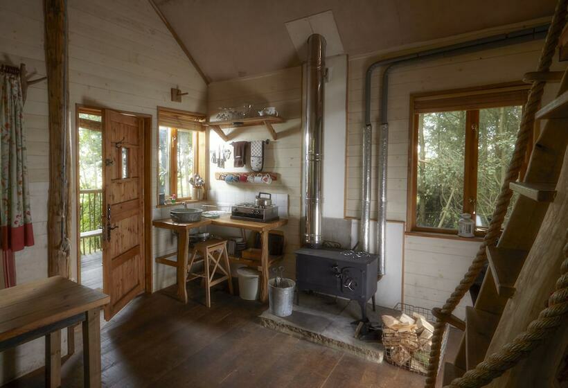 1间卧室的房子, Swinton Bivouac