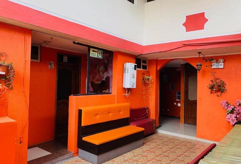 اتاق استاندارد یک نفره, Hostal Rosita Latacunga