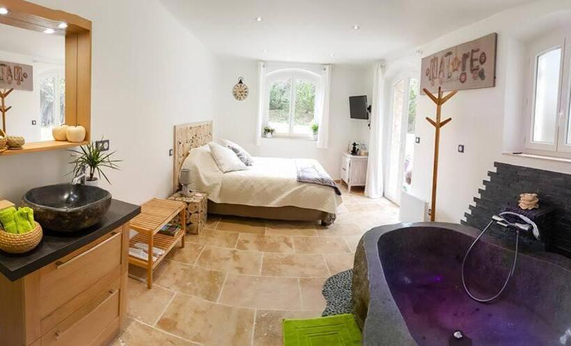 스탠다드 룸 가든 전망, Au Charme De Pepiole