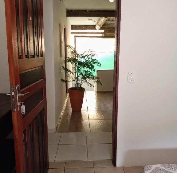 اتاق استاندارد با بالکن و چشم‌انداز دریا, Suites Brilho Do Sol