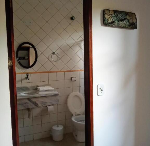 اتاق استاندارد با بالکن و چشم‌انداز دریا, Suites Brilho Do Sol