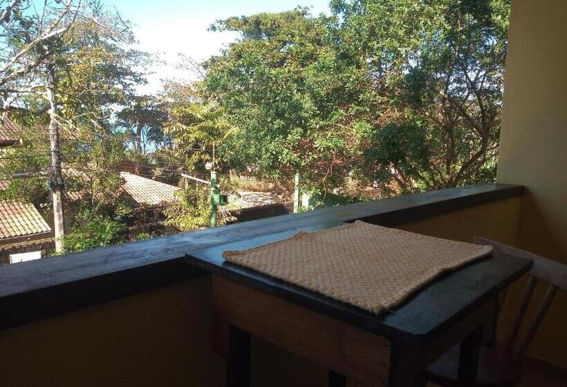 اتاق استاندارد چهار تخته با چشم‌انداز دریا, Suites Brilho Do Sol