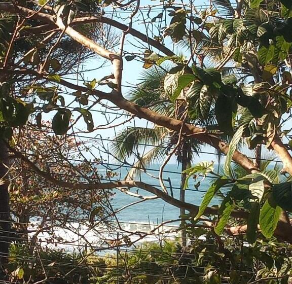 اتاق استاندارد چهار تخته با چشم‌انداز دریا, Suites Brilho Do Sol