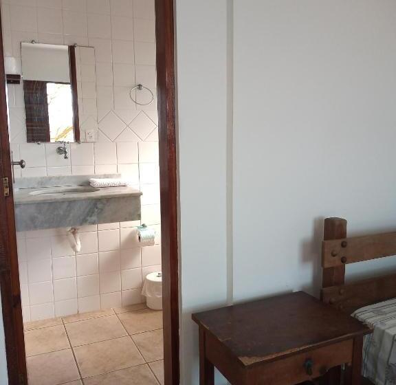 اتاق استاندارد چهار تخته با چشم‌انداز دریا, Suites Brilho Do Sol