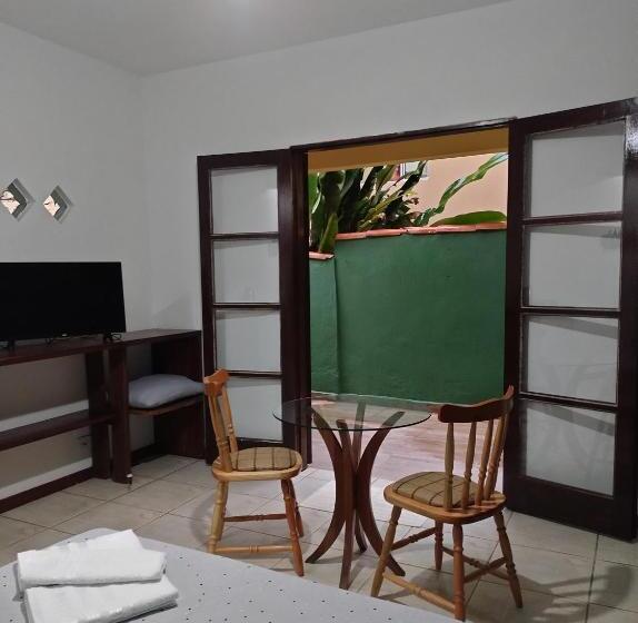 اتاق استاندارد با چشم‌انداز باغ, Suites Brilho Do Sol