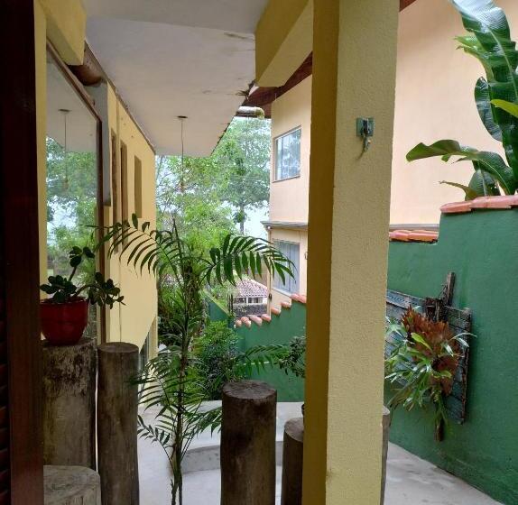 اتاق استاندارد با چشم‌انداز باغ, Suites Brilho Do Sol