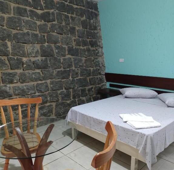 اتاق استاندارد با چشم‌انداز باغ, Suites Brilho Do Sol