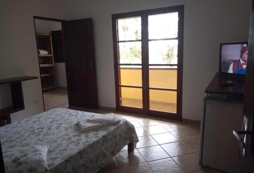 اتاق استاندارد چهار تخته با چشم‌انداز دریا, Suites Brilho Do Sol