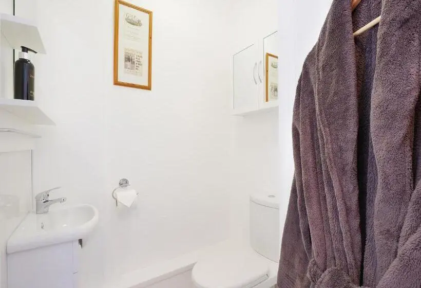 Standard Yhden Hengen Huone, Tee Side Guest House