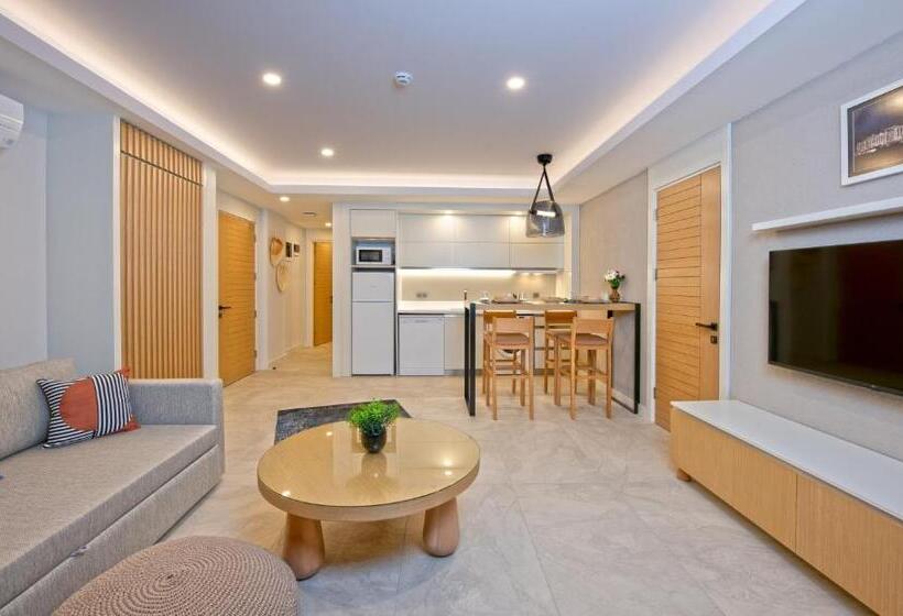 Suit Deluxe, Un Side Aparthotel