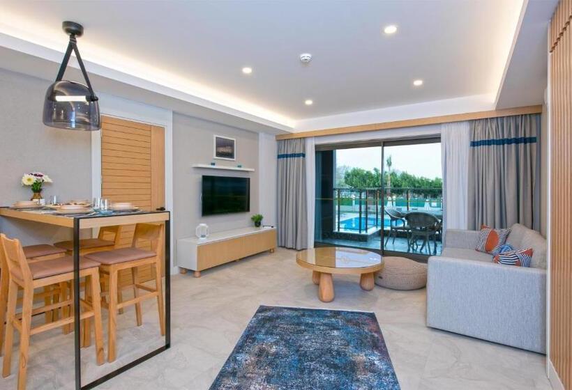 Suit Deluxe, Un Side Aparthotel