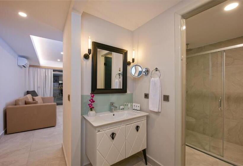 Suite Vista Jardí, Un Side Aparthotel