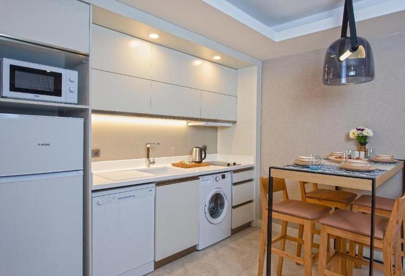 Suit Deluxe, Un Side Aparthotel