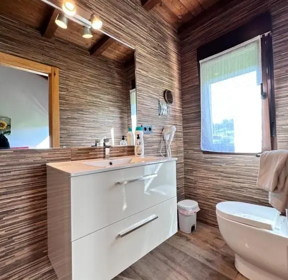 スタンダードスタジオ, Apartamentos Rurales Sobremazas