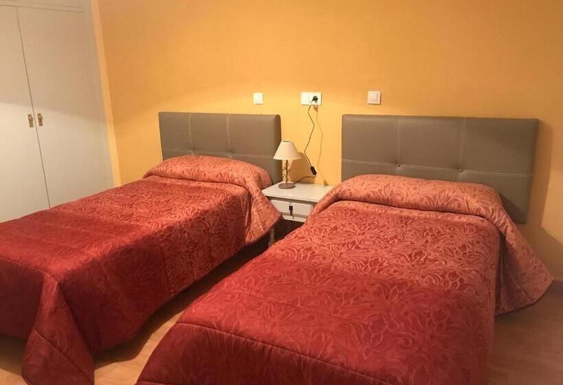 חדר סטנדרט, Hostal Restaurante Milenium