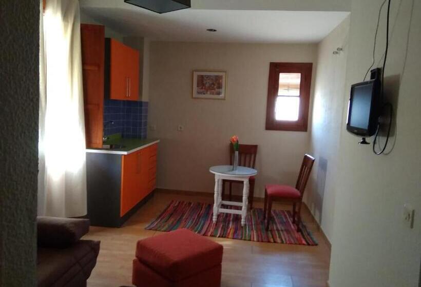 חדר סטנדרט לארבעה, Hostal Restaurante Milenium