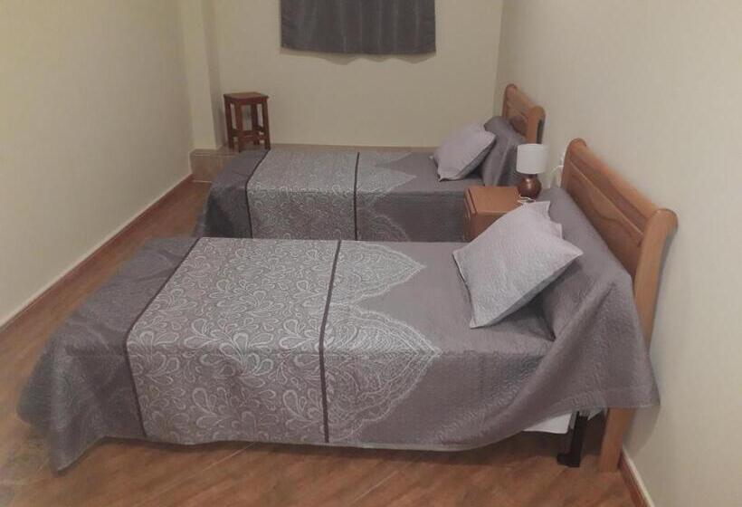 דירת חדר, Hostal Restaurante Milenium